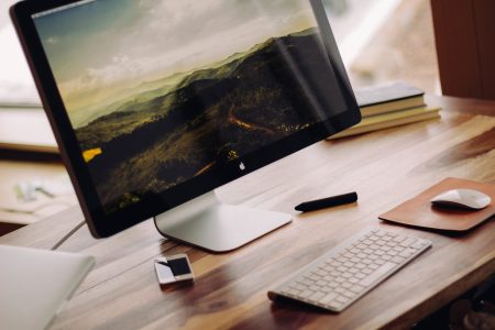 computer setup used by an accountant